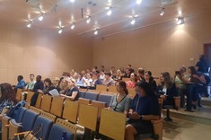 Uczestnicy warsztatów podczas wykładu.